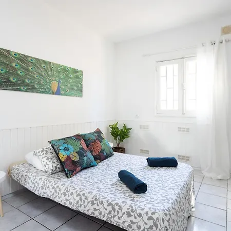 Hemeras Boutique Homes - Beach House Apartment